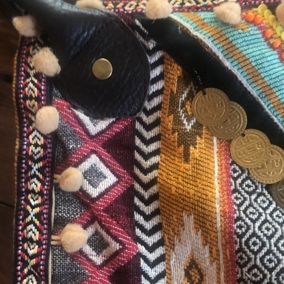 Ruggine Premium Artisan Crafted Patchwork Shoulder Bag with Leather Handles, New - Picture 12 of 14